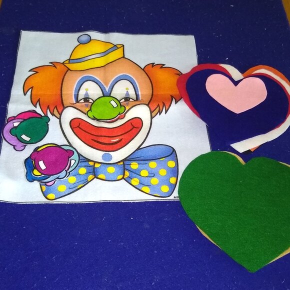 Flannel Board Story: Clown face Nose 11 felt pc + Colored Felt Heart 8 felt pc - Picture 1 of 5